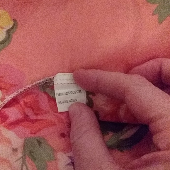 Beautiful Floral Silky Robe 🌼🌸🌻🌹 - Picture 5 of 7